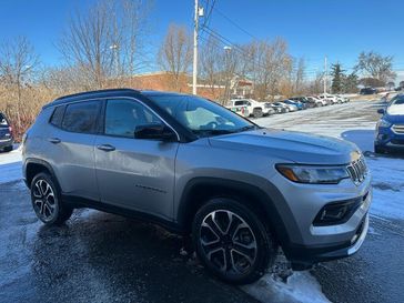 Used 2024 Jeep Compass Limited