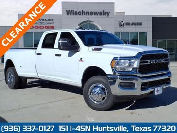 2024 RAM 3500 Tradesman Crew Cab 4x4 8' Box