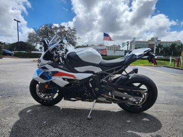 LIGHT WHITE/M MOTORSPORT