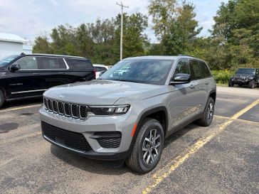 New 2027 Jeep Grand Cherokee Laredo X
