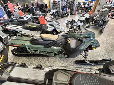 New 2026 SKIDOO SUMMIT EXP 8TR S GN HAC 154 3P HUB 26 850 E-TEC Turbo R 154 3.0 