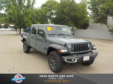 New 2026 Jeep Gladiator Sport S 4x4