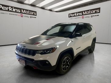 Used 2025 Jeep Compass Trailhawk
