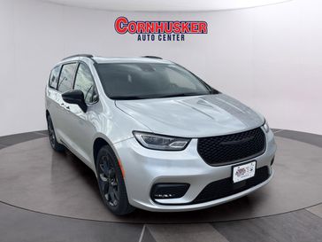 New 2026 Chrysler Pacifica Limited