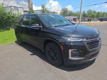 Used 2023 Chevrolet Traverse LT Cloth
