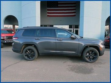 Used 2022 Jeep Grand Cherokee L Limited