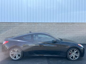 2012 Hyundai Genesis 2.0T R-Spec