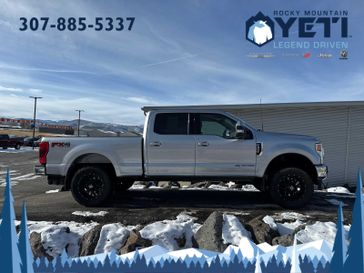 2022 Ford F-350 LARIAT 4WD Crew Cab 6.75 Box