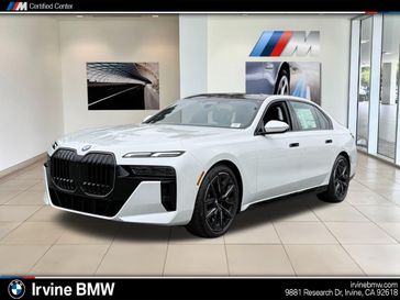 Mineral White Metallic