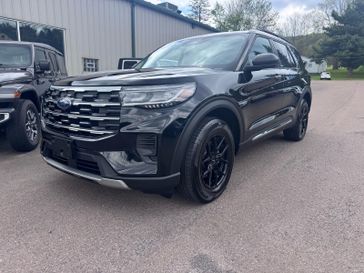 Used 2025 Ford Explorer Active