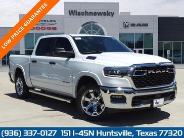 2025 RAM 1500 Lone Star Crew Cab 4x4 5'7' Box