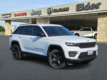 2025 Jeep Grand Cherokee Altitude 4x2