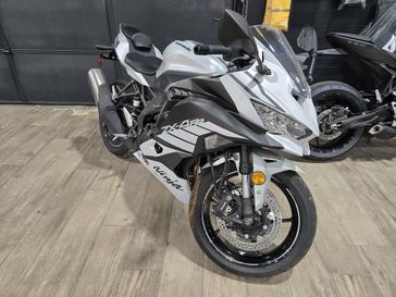NEW 2025 KAWASAKI NINJA ZX4RR ABS 