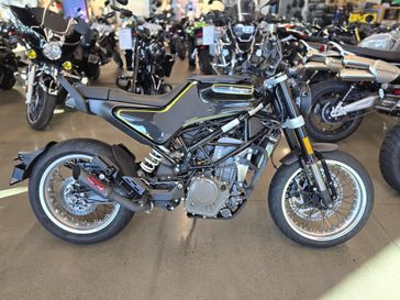 Used 2019 Husqvarna SVARTPILEN 401 