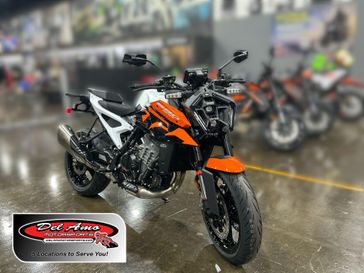 New 2027 KTM 990 DUKE 