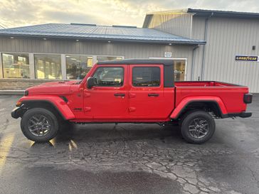New 2025 Jeep Gladiator Sport S 4x4