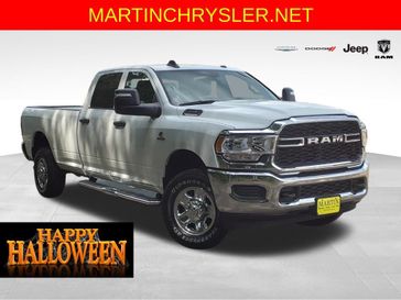 2024 RAM 3500 Tradesman Crew Cab 4x4 8' Box