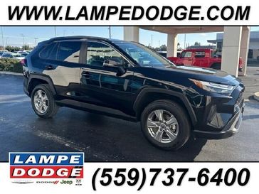 2024 Toyota RAV4 XLE's photo