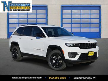 New 2025 Jeep Grand Cherokee Altitude X 4x2