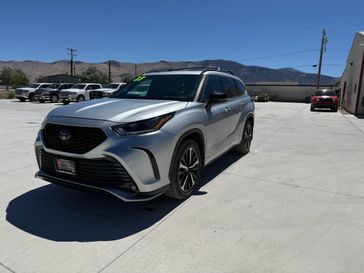Used 2022 Toyota Highlander XSE