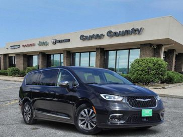 Used 2023 Chrysler Pacifica Hybrid Limited