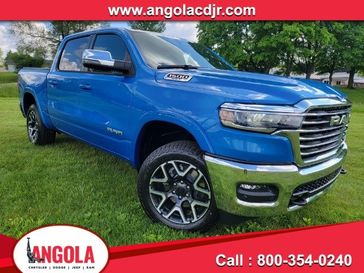 2025 RAM 1500 Laramie Crew Cab 4x4 5'7' Box