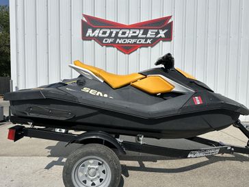 Used 2018 Sea-Doo SPARK 2UP 900HO - LICORICE &sol; 