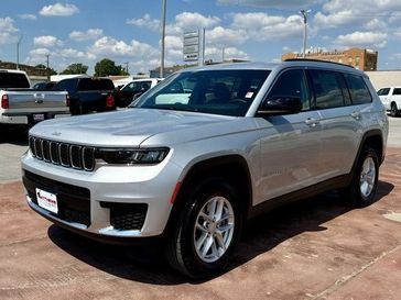 2024 Jeep Grand Cherokee L Laredo X 4x2