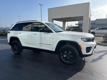 New 2025 Jeep Grand Cherokee Altitude 4x2