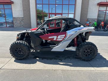 New 2025 Can-Am MAVERICK X3 