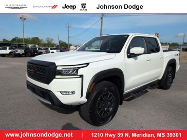 2023 Nissan Frontier PRO-4X Glacier White