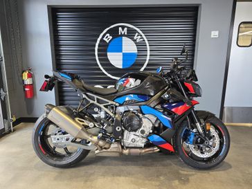 2026 BMW M 1000 R