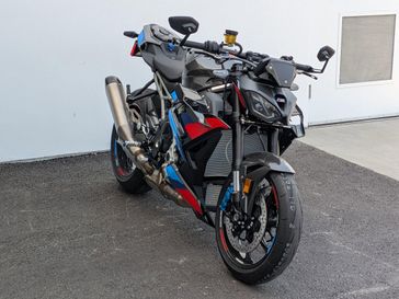 2026 BMW M 1000 R