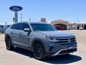 Used 2022 Volkswagen Atlas Cross Sport 2.0T SE w/Technology
