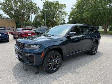 New 2026 Jeep Grand Cherokee L Limited Reserve 4x4