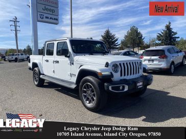 2023 Jeep Gladiator Overland