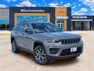 New 2027 Jeep Grand Cherokee Laredo