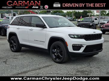 Used 2023 Jeep Grand Cherokee Limited 4x4