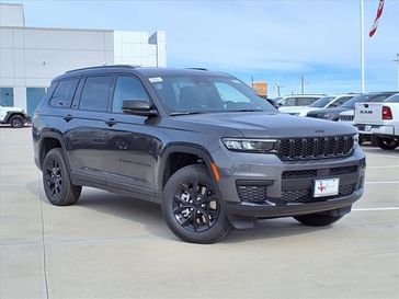 2025 Jeep Grand Cherokee L Altitude 4x2