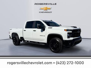 New 2025 Chevrolet Silverado Custom