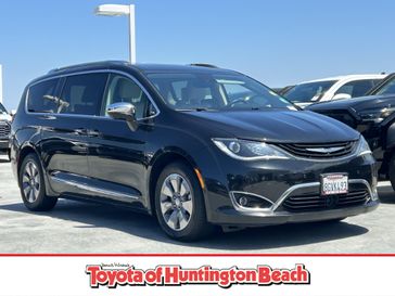 Used 2018 Chrysler Pacifica Limited