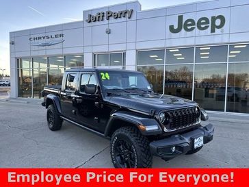 2024 Jeep Gladiator Willys 4x4 in a Black Clear Coat exterior color. Jeff Perry Chrysler Jeep 815-859-8394 jeffperrychryslerjeep.com 