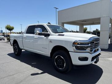 2025 RAM 2500 Laramie Crew Cab 4x4 6'4' Box