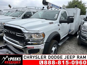 2024 RAM 5500 Tradesman Chassis Regular Cab 4x4 84' Ca in a Bright White Clear Coat exterior color and Diesel Gray/Blackinterior. McPeek's Chrysler Dodge Jeep Ram of Anaheim 888-861-6929 mcpeeksdodgeanaheim.com 