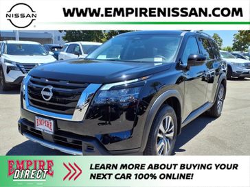 New 2025 Nissan Pathfinder SL