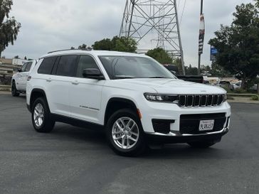 Used 2023 Jeep Grand Cherokee L Laredo 4x2