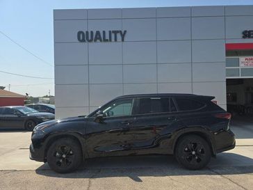 Used 2024 Toyota Highlander Hybrid XLE