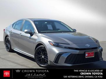 Used 2025 Toyota Camry SE