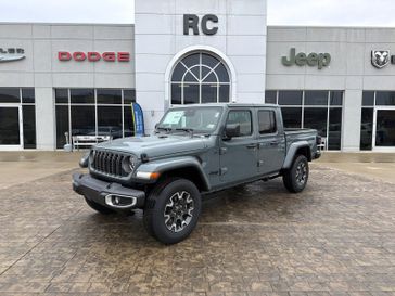 New 2026 Jeep Gladiator Sahara 4x4
