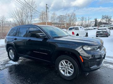 Used 2024 Jeep Grand Cherokee Laredo
